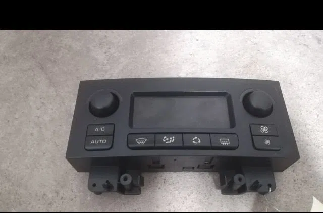 Commande de chauffage Peugeot 307 Break (3E) 1.6 hdi 110 (2004-2008) 5 portes occasion — photo 4
