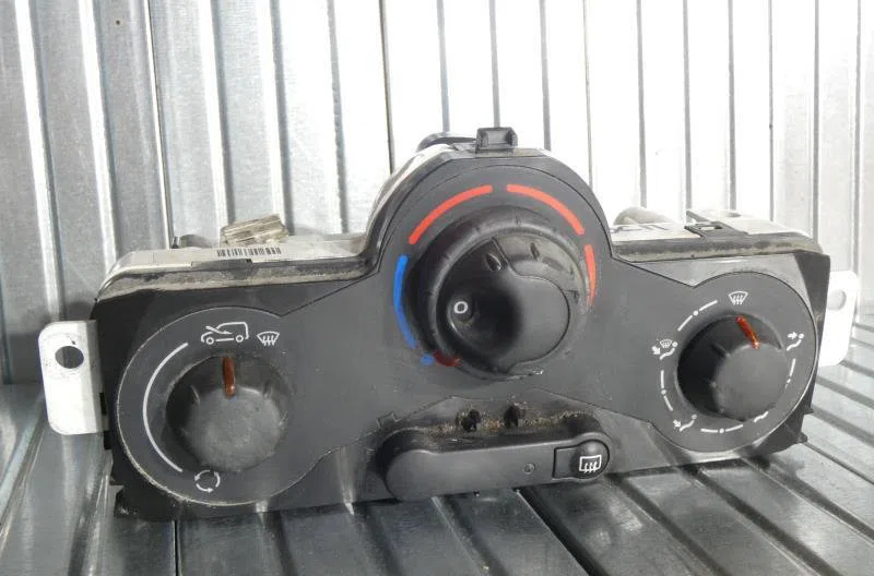 Commande de chauffage RENAULT KANGOO 2 PHASE 1 occasion — photo 3