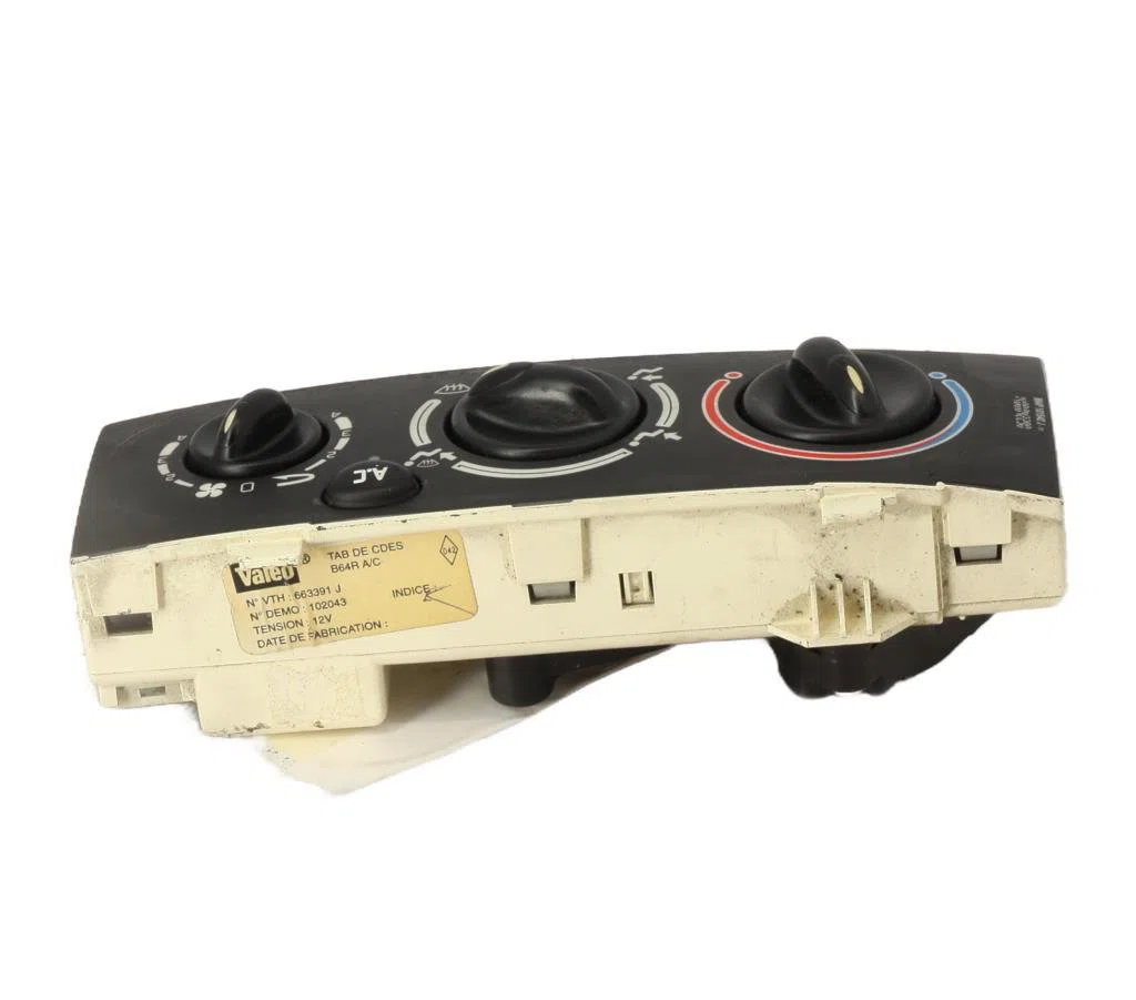 Commande de chauffage Renault MEGANE I (BA0-1_) 1.9 dti (ba08, ba0n) (1997-2001) occasion — photo 2