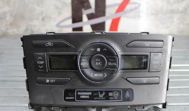 Commande de chauffage TOYOTA AURIS 1 PHASE 1 occasion — photo 4