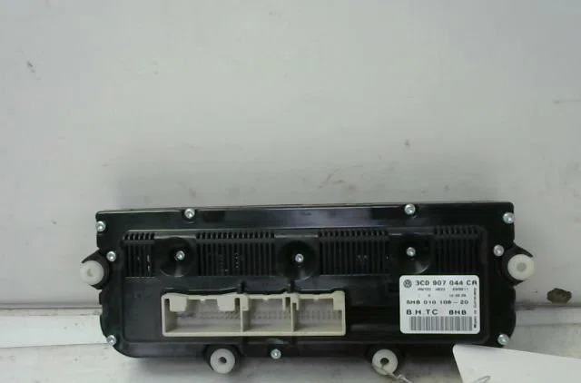 Commande de chauffage Volkswagen PASSAT B6 (3C2) 2.0 tdi 16v (2005-2010) occasion — photo 2