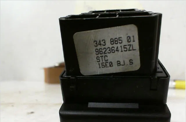 Commande eclairage CITROEN BERLINGO I Phase 1 09-1996--11-2002 2.0 HDi occasion — photo 4
