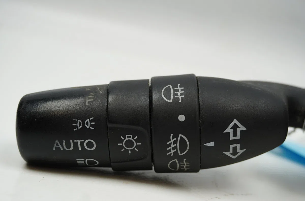 Commande eclairage Honda CR-V III (RE_) 2.2 i-ctdi 4wd (re6) (2007) occasion — photo 2