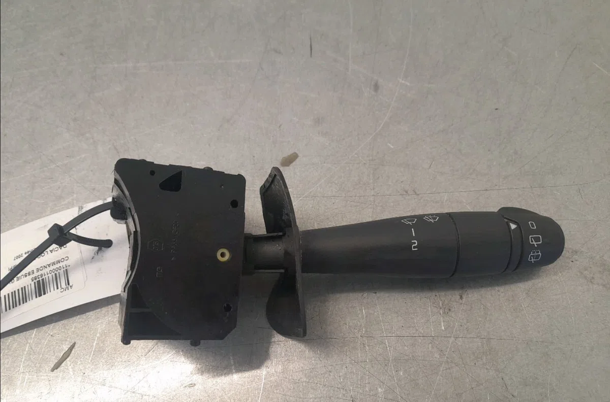 Commande essuie glace Dacia LOGAN MCV (KS_) 1.6 (ks0b, ks0d, ks0f) (2007-2013) occasion