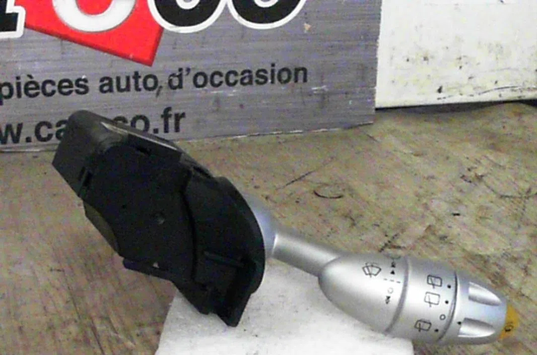 Commande essuie glace MINI MINI 1 R50-R53  MINI 1 R50-R53 PHASE 1 occasion — photo 2