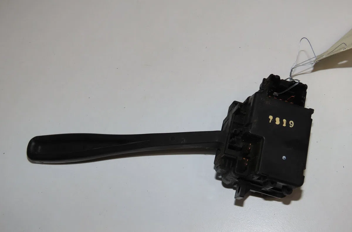 Commande essuie glace Nissan PICK UP (D22) 2.5 td 4wd (1998-2005) occasion — photo 3
