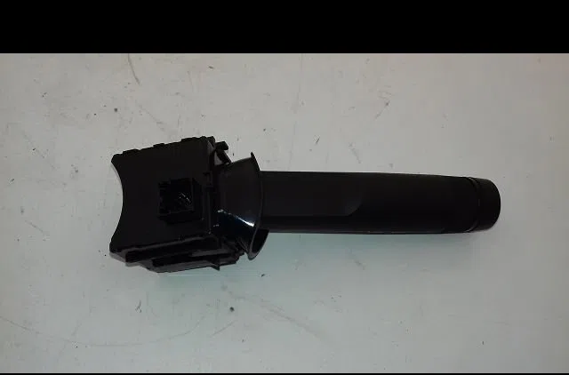 Commande essuie glace Opel CORSA E (X15) 1.2 (08, 68) (2014) occasion — photo 2