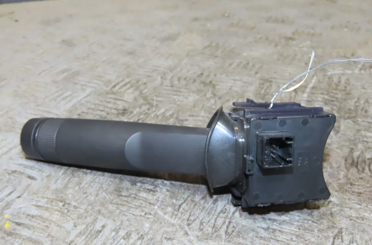 Commande essuie glace Opel CORSA E (X15) 1.4 turbo (08, 68) (2014-2019) occasion — photo 2