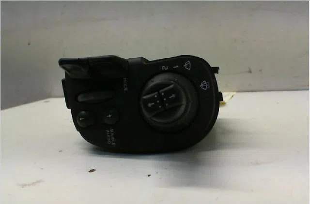 Commande essuie glace RENAULT MODUS Phase 1 09-2004--12-2007 1.5 DCI 80ch occasion — photo 2