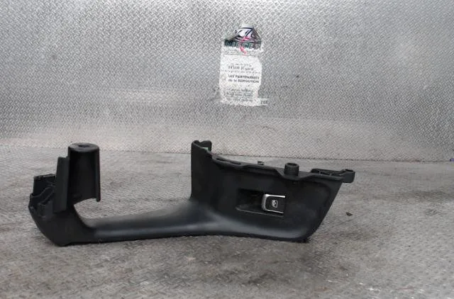 Commande leve-glace porte arrière droite AUDI A3 3  A3 3 SPORTBACK PHASE 2 occasion