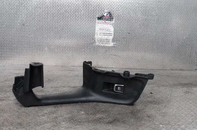 Commande leve-glace porte arrière droite AUDI A3 3  A3 3 SPORTBACK PHASE 2 occasion