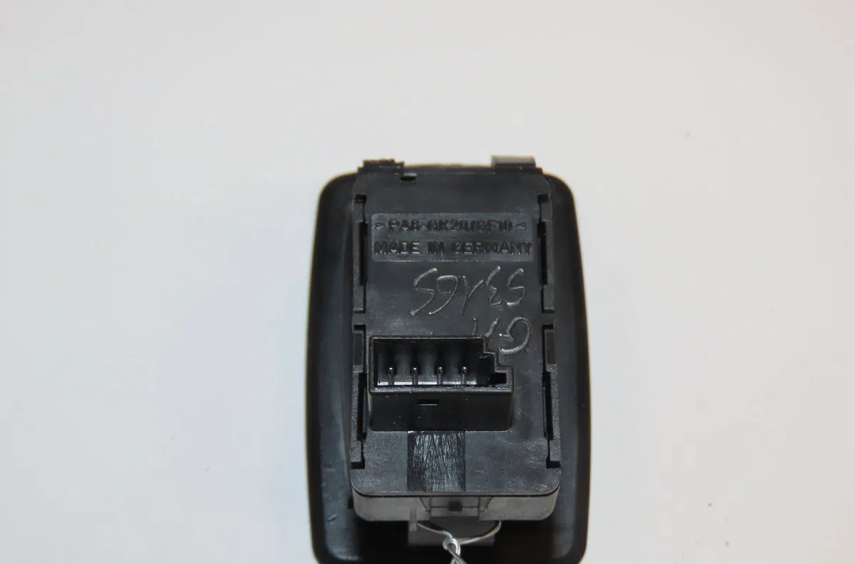 Commande leve-glace porte arrière droite Bmw 5 (E60) 530 d (2002-2005) occasion