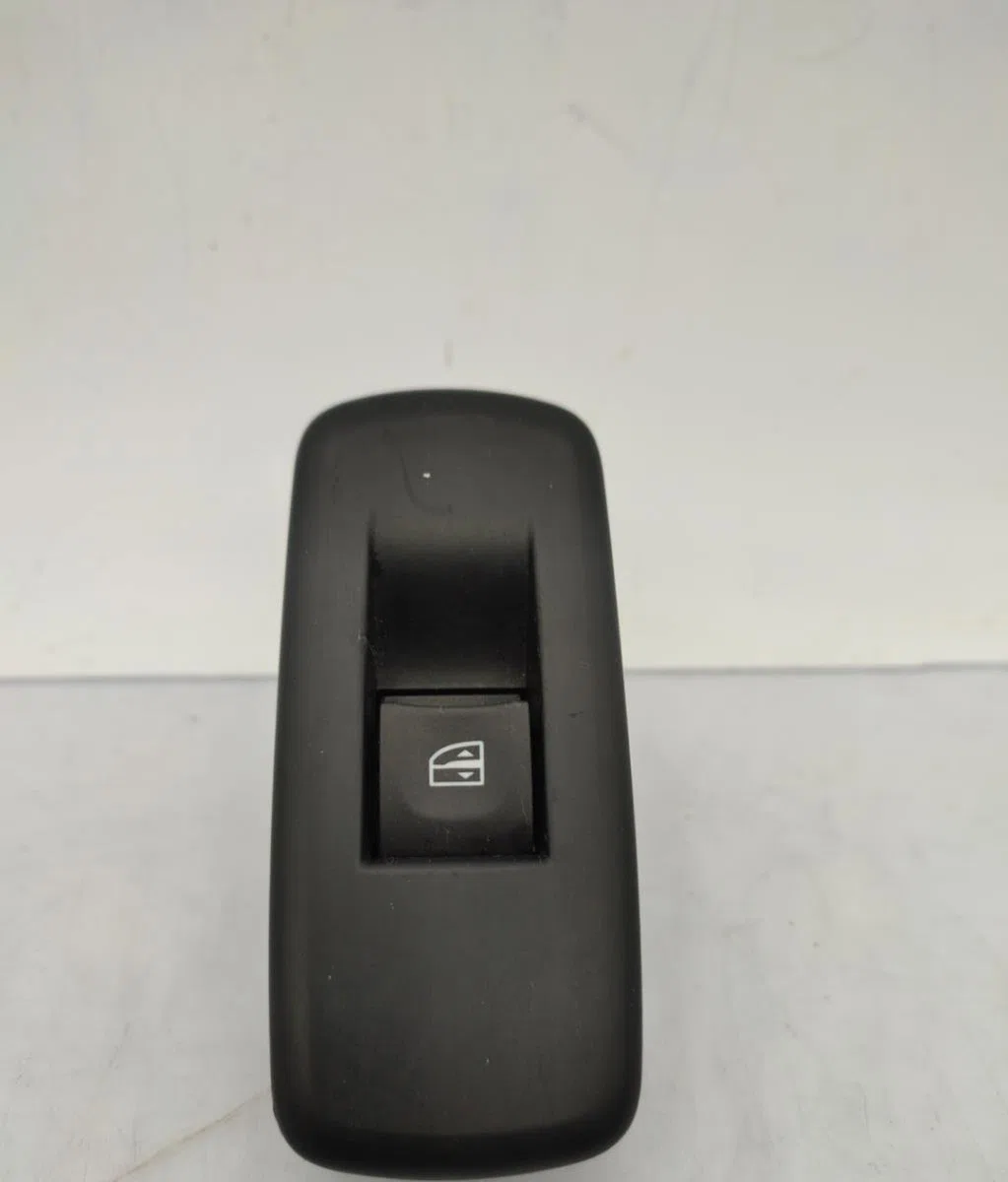 Commande leve-glace porte arrière gauche RENAULT LATITUDE occasion — photo 2