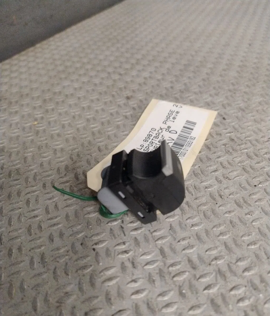 Commande lève-glace porte avant droite AUDI A3 2  A3 2 SPORTBACK PHASE 2 occasion — photo 2