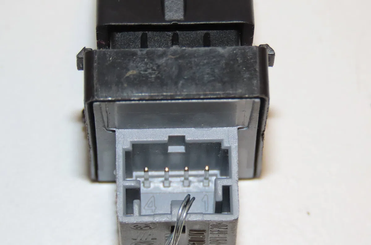 Commande lève-glace porte avant droite Audi A4 B8 (8K2) 2.0 tdi (2007-2015) occasion — photo 2