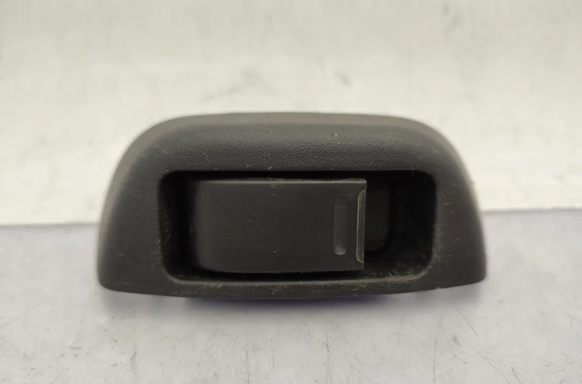 Commande lève-glace porte avant droite CITROEN C1 1 PHASE 3 occasion — photo 4