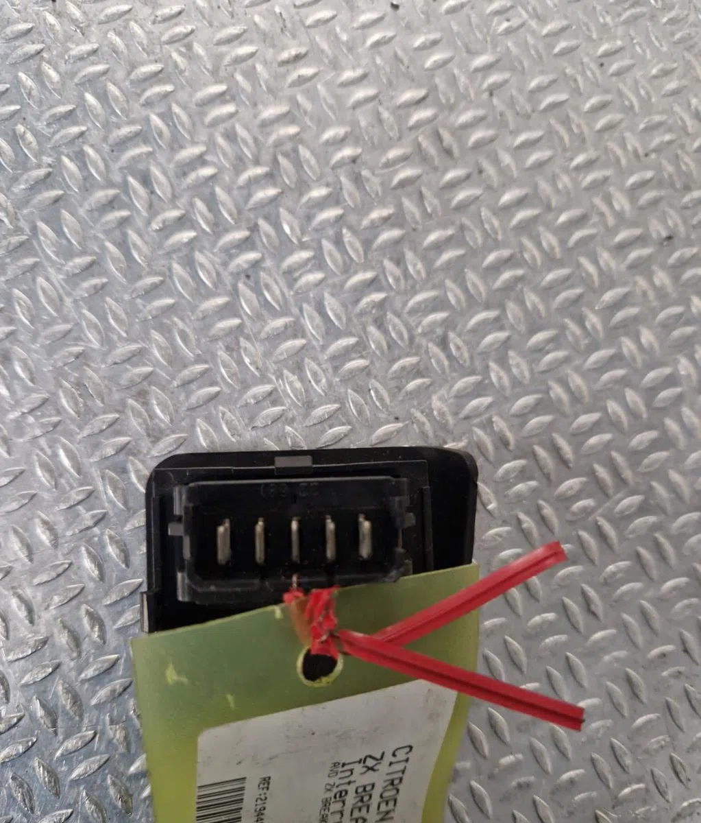 Commande lève-glace porte avant droite CITROEN ZX PHASE 2 BREAK occasion — photo 2
