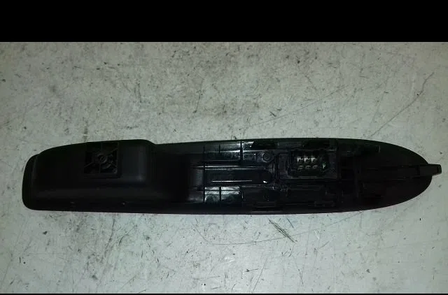 Commande lève-glace porte avant droite Ds DS 3 (SA_) 1.2 vti 82 (2015-2019) occasion — photo 2