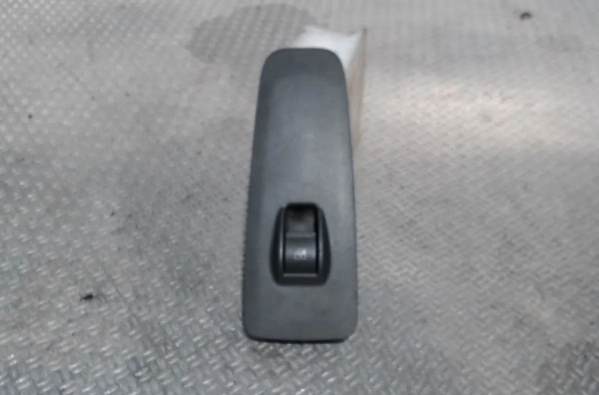 Commande lève-glace porte avant droite Fiat DUCATO Camionnette (250_) 120 multijet 2,3 d (2006) occasion — photo 2