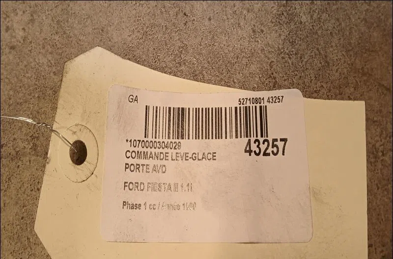 Commande lève-glace porte avant droite FORD FIESTA III 1990 occasion — photo 3