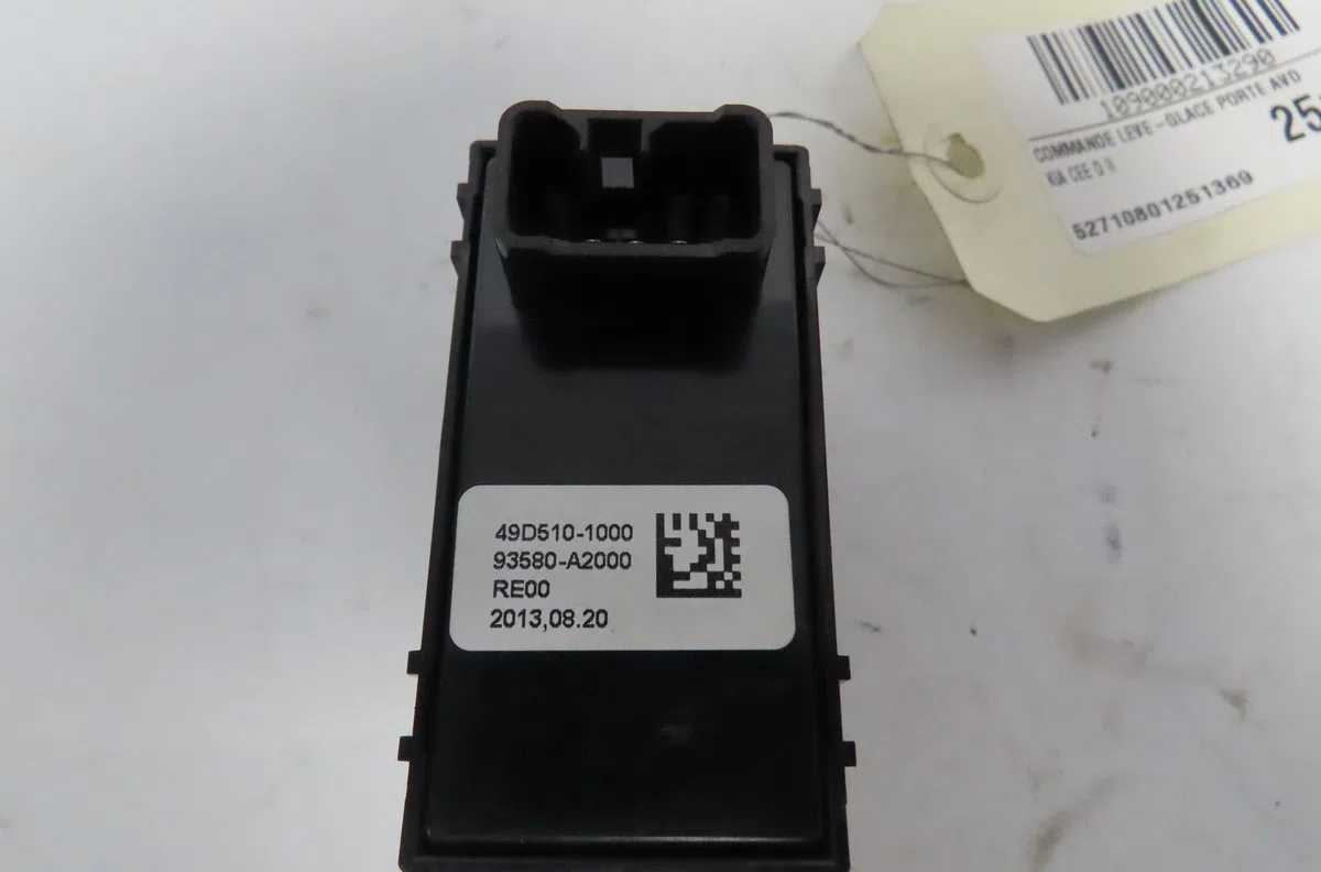 Commande lève-glace porte avant droite Kia PRO CEE'D (JD) 1.6 gdi (2013-2018) occasion — photo 2