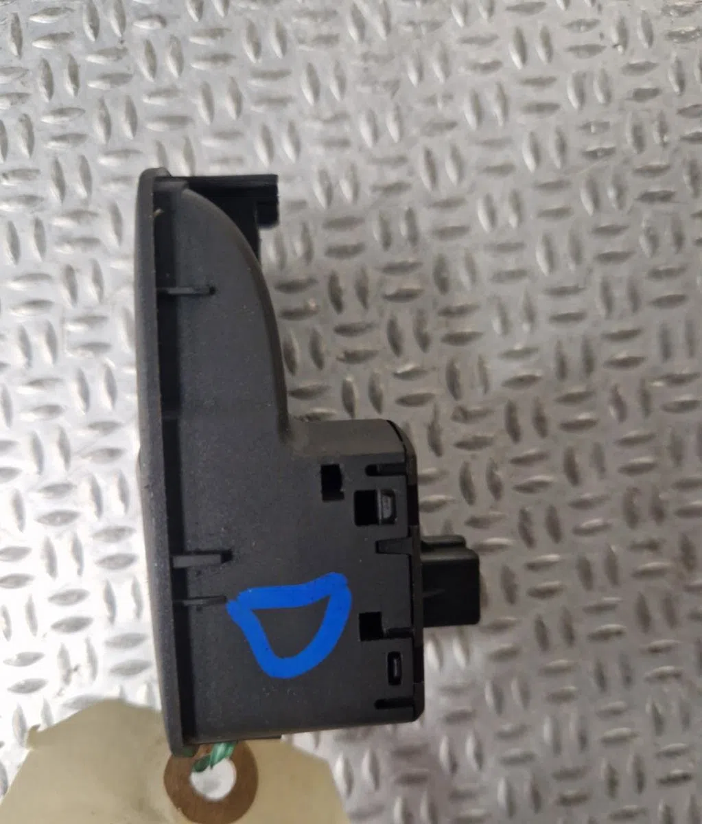 Commande lève-glace porte avant droite OPEL CORSA D  CORSA D PHASE 1 occasion — photo 2