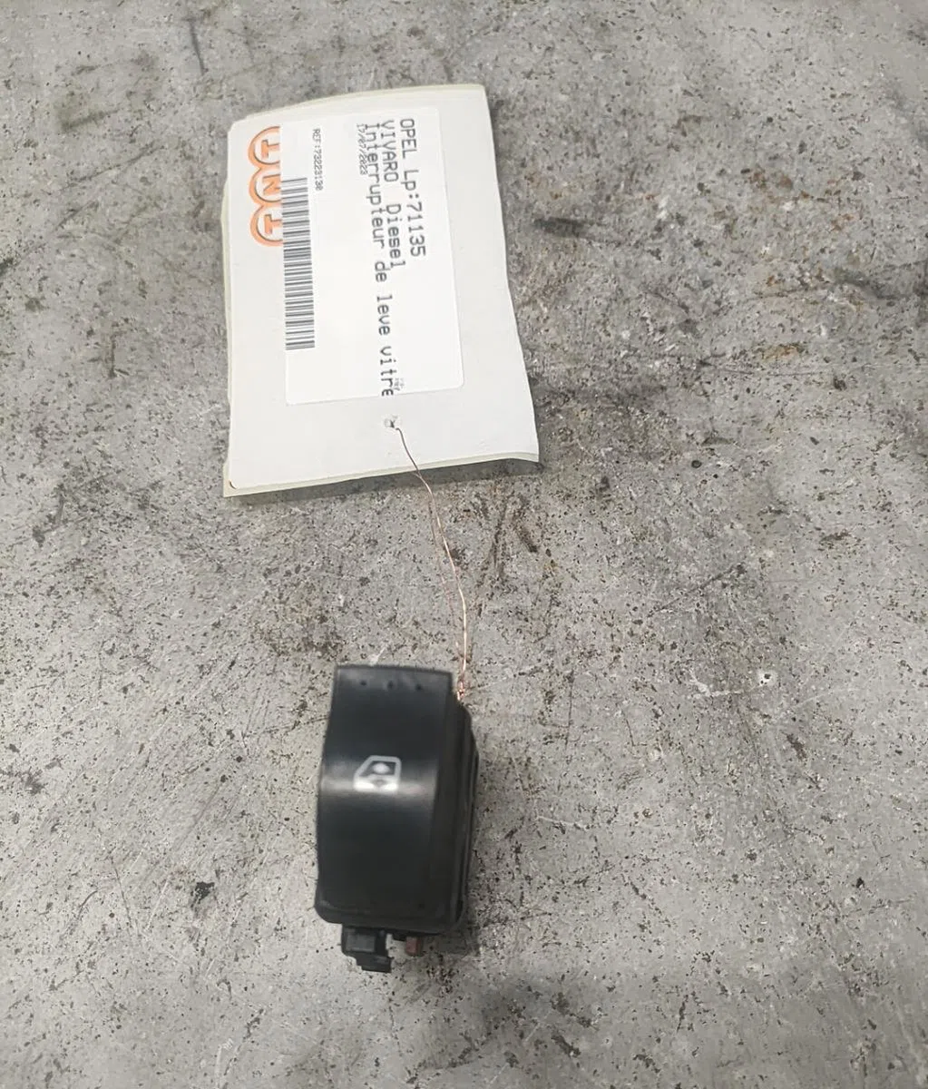 Commande lève-glace porte avant droite OPEL VIVARO occasion — photo 3
