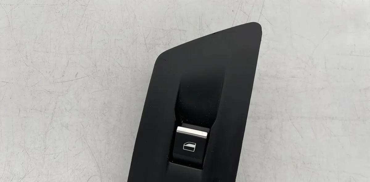 Commande lève-glace porte avant droite PEUGEOT 508 2 occasion — photo 3