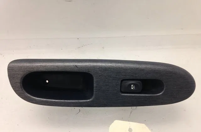 Commande lève-glace porte avant droite RENAULT CLIO II 1999 occasion — photo 3