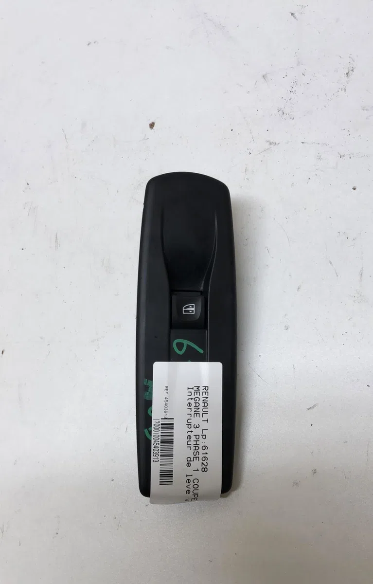 Commande lève-glace porte avant droite Renault MEGANE III Coupé (DZ0-1_) 1.9 dci (dz0n, dz0j, dz1j, dz1k) (2008-2015) occasion — photo 3