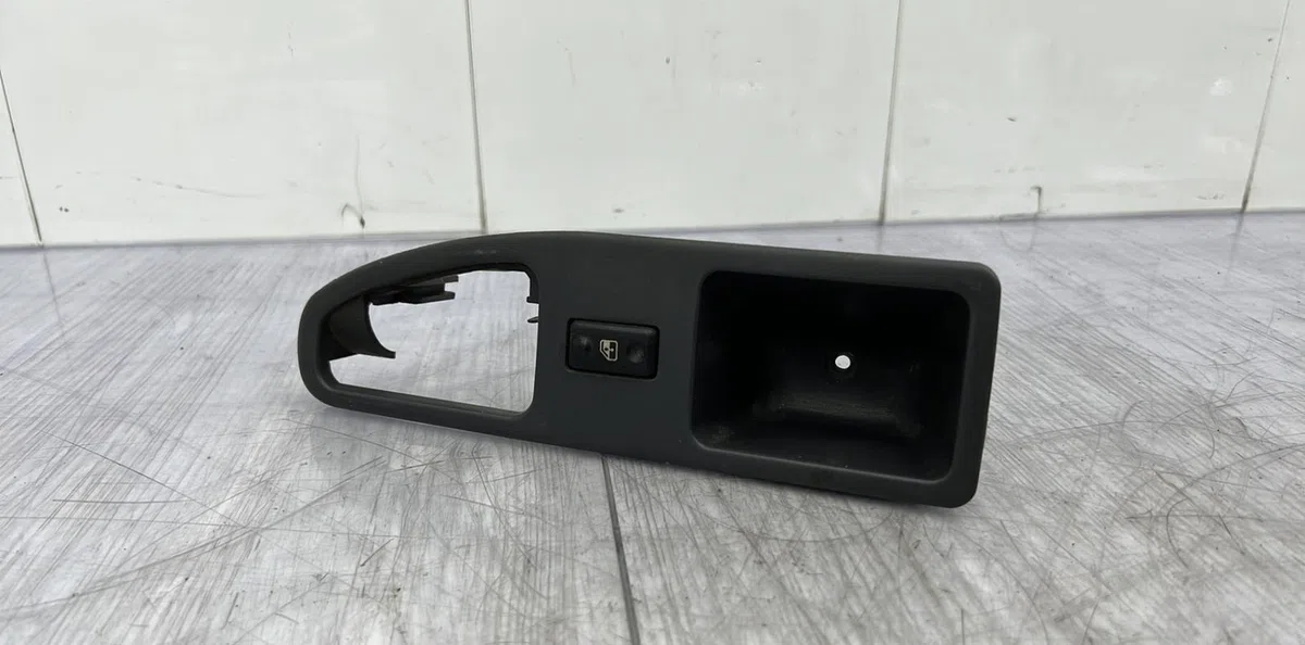 Commande lève-glace porte avant droite RENAULT SAFRANE PHASE 1 occasion — photo 3
