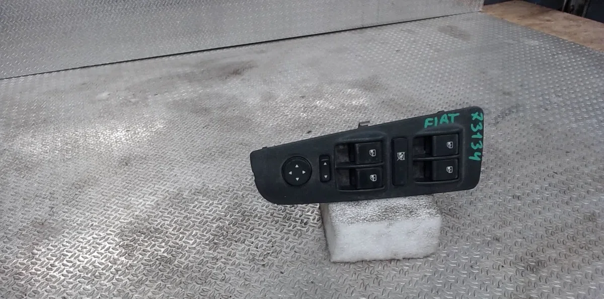 Commande lève-glace porte avant gauche FIAT BRAVO 2  BRAVO 2 occasion