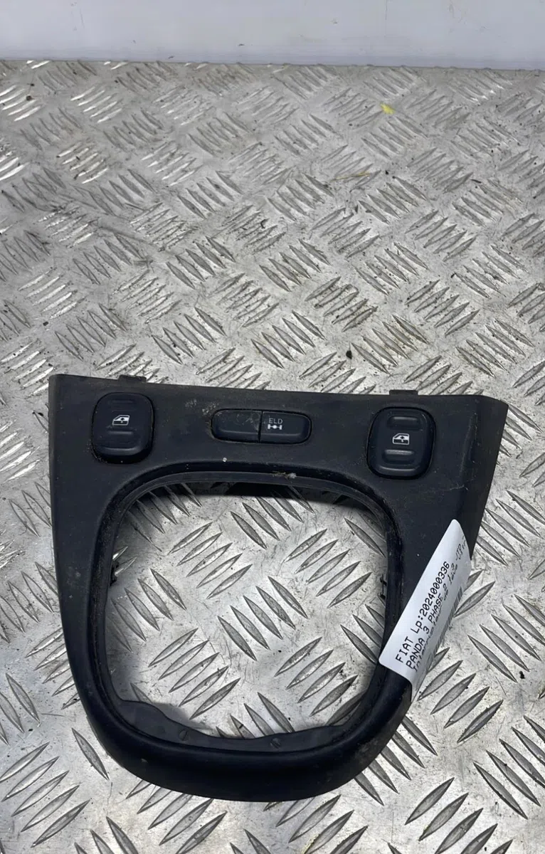 Commande lève-glace porte avant gauche FIAT PANDA 3 PHASE 2 occasion — photo 4