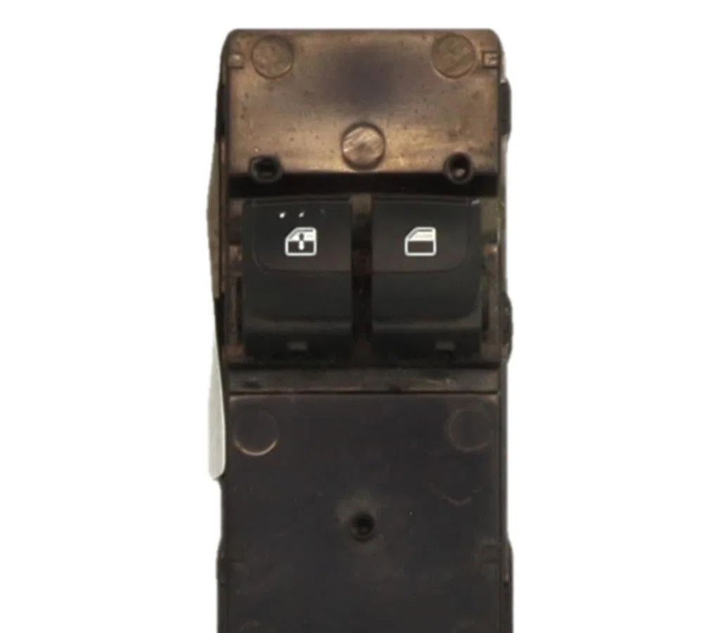 Commande lève-glace porte avant gauche KIA RIO 4 PHASE 1 occasion — photo 2