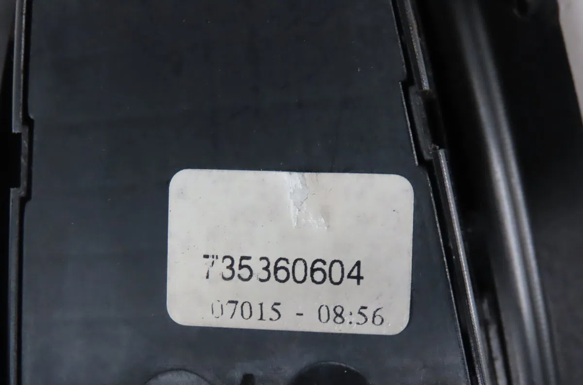 Commande lève-glace porte avant gauche Lancia YPSILON (843_) 1.2 (843.axa1a) (2003-2011) occasion — photo 2