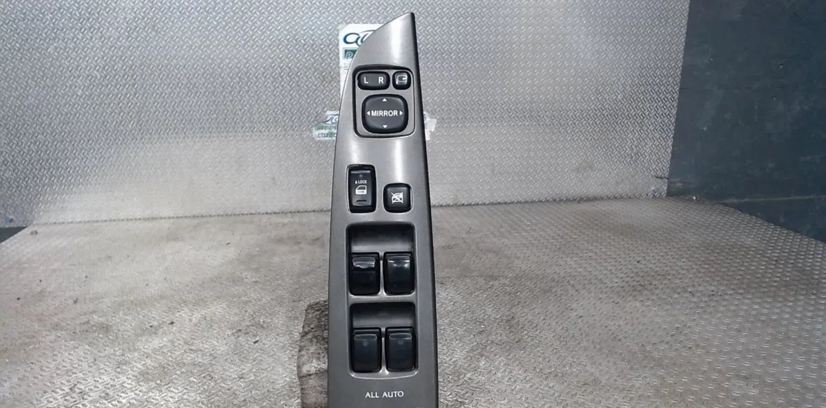 Commande lève-glace porte avant gauche LEXUS IS 2  IS 2 PHASE 1 occasion — photo 2