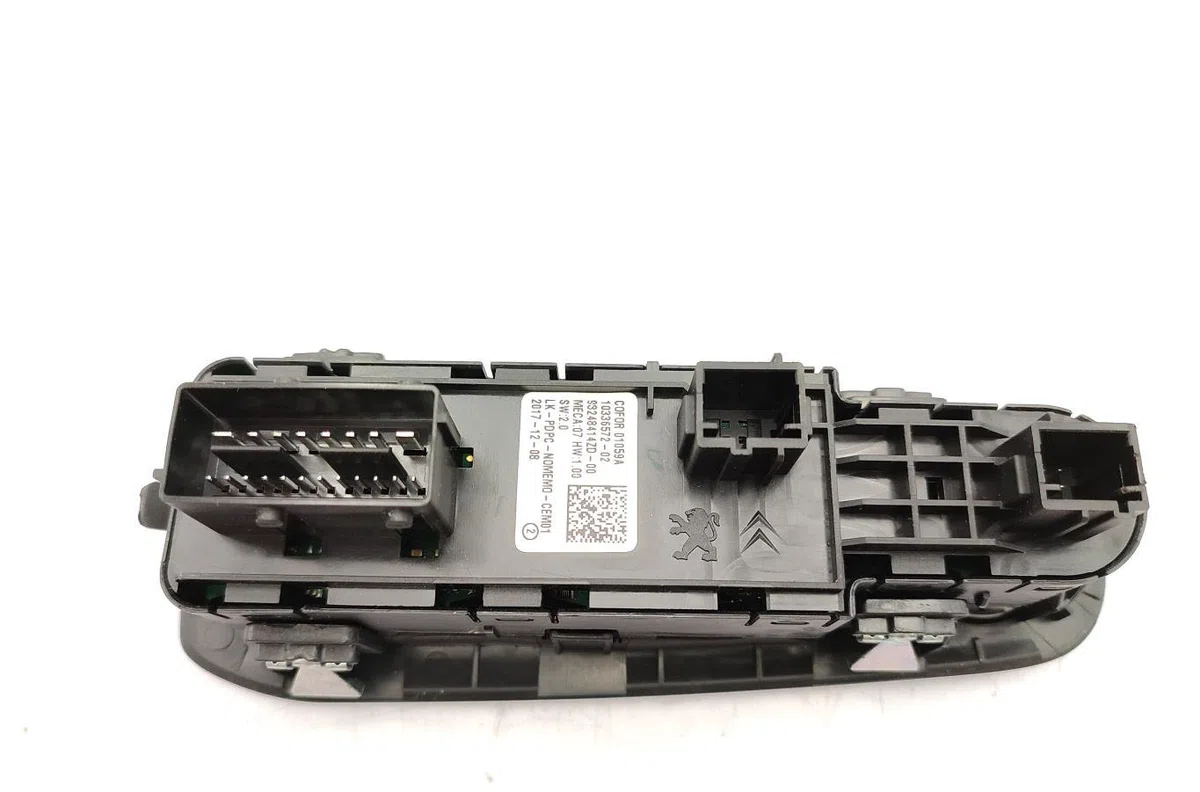 Commande lève-glace porte avant gauche PEUGEOT 308 2 PHASE 2 occasion — photo 2