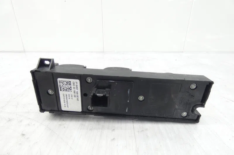 Commande lève-glace porte avant gauche RENAULT LAGUNA 2 PHASE 2 occasion — photo 4