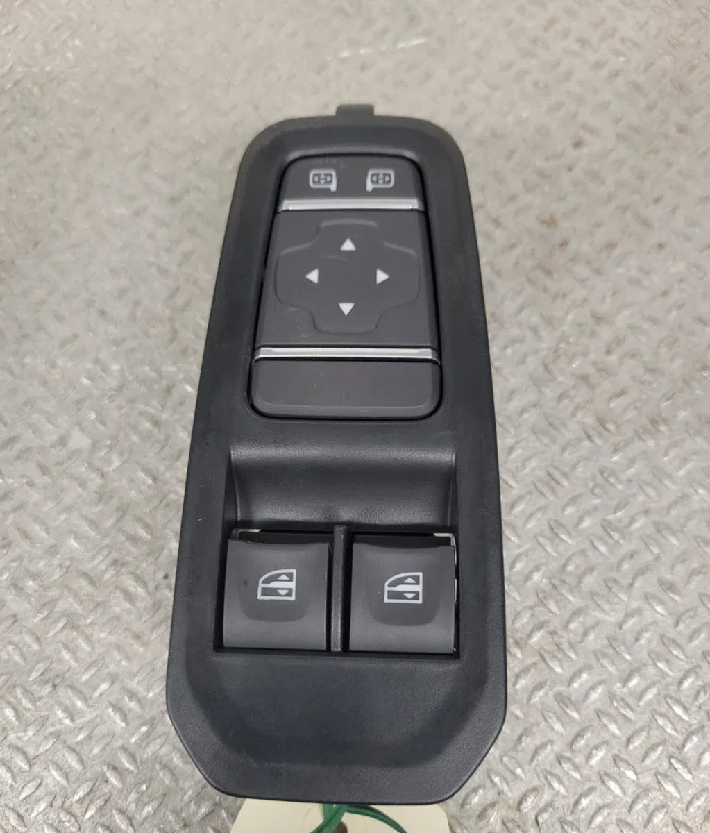 Commande lève-glace porte avant gauche Renault TRAFIC III Camionnette (FG_) 1.6 dci 125 (fgmh) (2015) occasion
