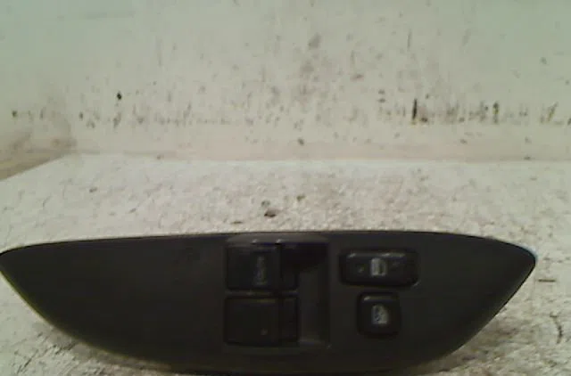 Commande lève-glace porte avant gauche TOYOTA YARIS 1999 occasion — photo 2