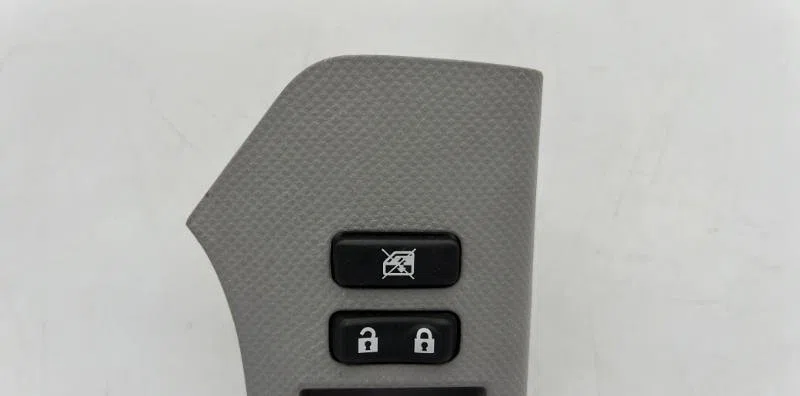 Commande lève-glace porte avant gauche TOYOTA YARIS 2 PHASE 2 occasion — photo 3