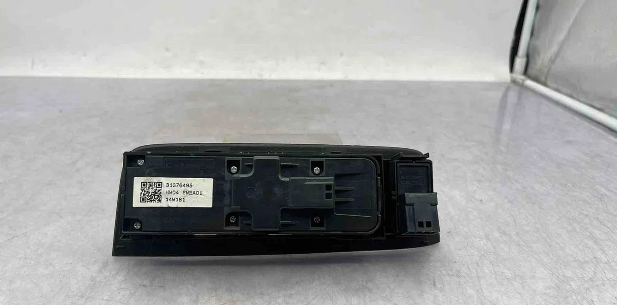 Commande lève-glace porte avant gauche VOLVO V 40 2 PHASE 1 BREAK occasion — photo 4