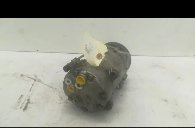 Compresseur air conditionne Audi A3 (8L1) 1.9 tdi (1996-2001) occasion — photo 2