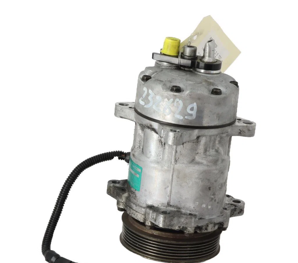 Compresseur air conditionne Audi A4 B7 (8EC) 2.5 tdi (2004-2006) occasion