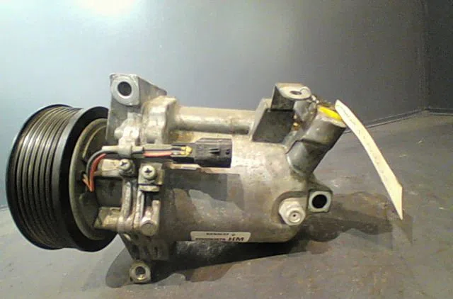 Compresseur air conditionne DACIA DOKKER 2013 occasion — photo 2