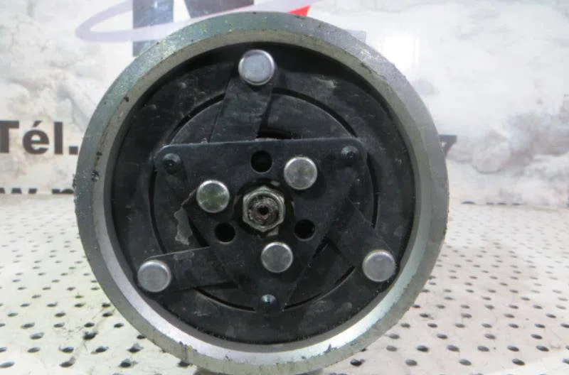 Compresseur air conditionne DACIA LOGAN MCV 1 PHASE 2 BREAK occasion — photo 4
