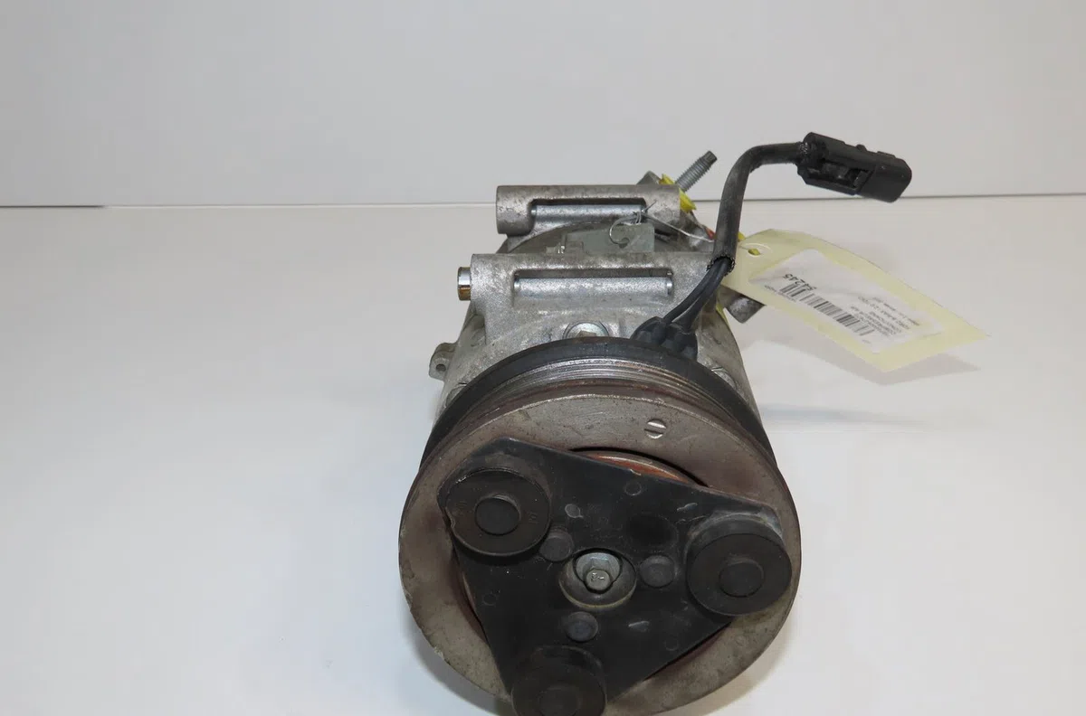 Compresseur air conditionne Ford S-MAX (WA6) 2.0 tdci (2006-2014) occasion — photo 2