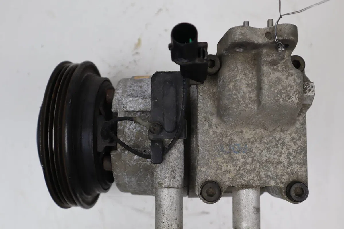 Compresseur air conditionne Hyundai GETZ (TB) 1.4 i (2005-2010) occasion — photo 2