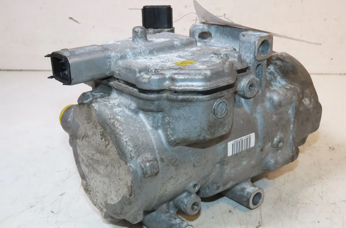 Compresseur air conditionne LEXUS CT200H occasion — photo 2