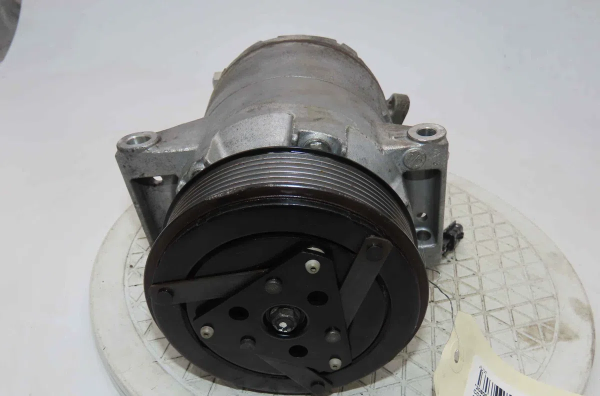 Compresseur air conditionne NISSAN QASHQAI I occasion — photo 2